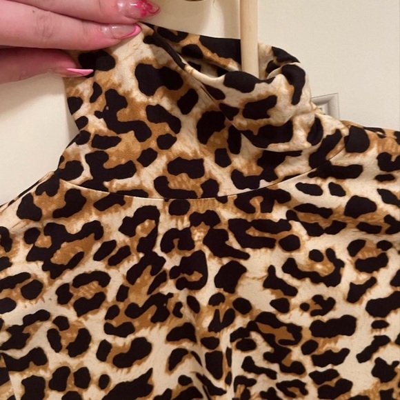 90s style cheetah print long sleeve top - Picture 2 of 4